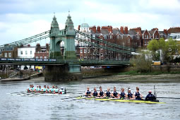Enjoy a Grandstand View of the Oxford v Cambridge Boat Races