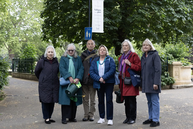 Fulham residents in Bishops Park