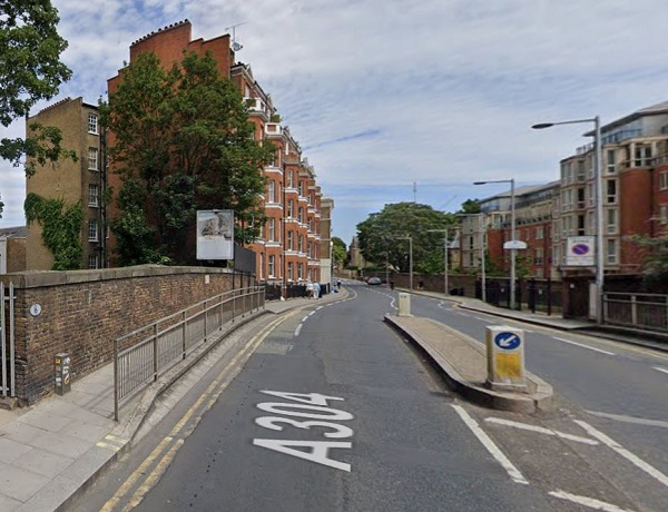 Fulham Road Bridge