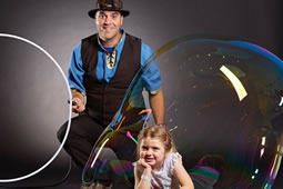 The Bubble Show with The Highland Joker