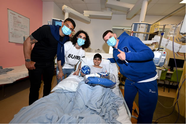 The Chelsea players surprise one of the patients 