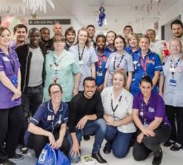 Chelsea squad visit Chelsea and West Minster Hospital