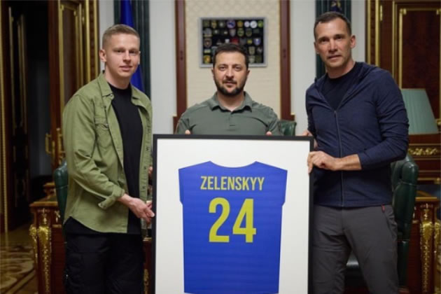 Oleksandr Zinchenko (left) Volodymyr Zelenskyy (centre) and Andriy Shevchenko (right) 