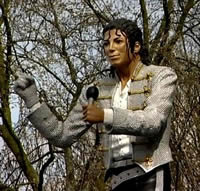 Michael Jackson statue