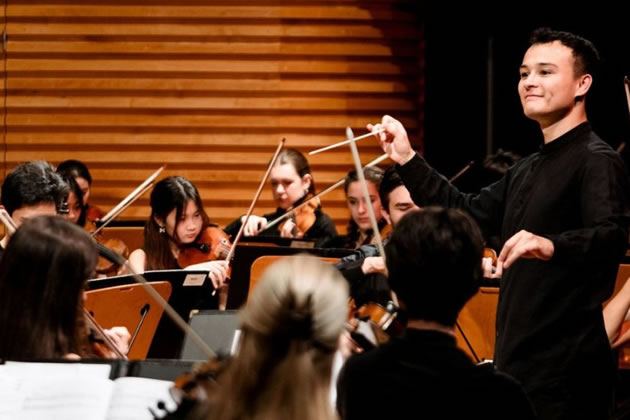 Students from Yehudi Menuhin School