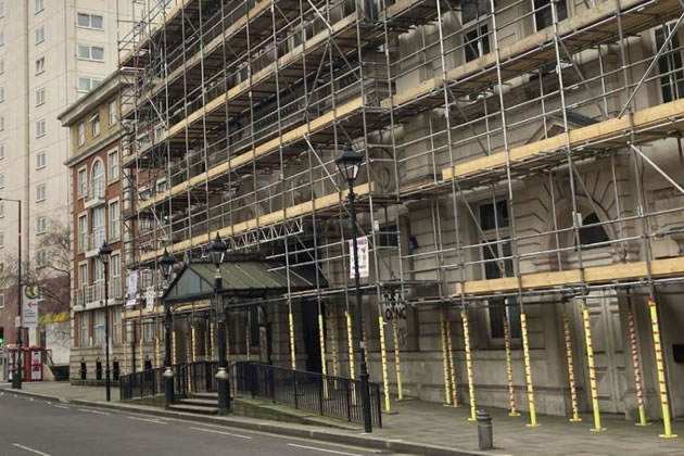 Scaffolding covers Fulham Town Hall 