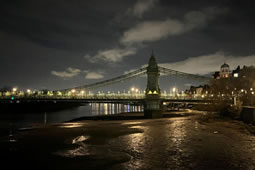 Major Upgrade for Hammersmith Bridge Lanterns 