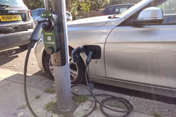 Partnership Aims To Boost Number of EV Charge Points 