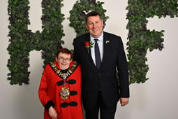 Former Mayor Stands Down as Councillor