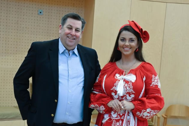 Leader of H&F Cllr Stephen Cowan (left) with Ukrainian refugee Viktoriia (right)